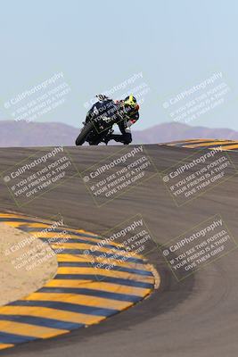 media/Dec-18-2022-SoCal Trackdays (Sun) [[8099a50955]]/Turns 9 and 10 Set 2 (1055am)/